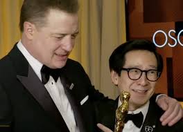 Ke Huy Quan, Brendan Fraser & Harrison Ford's Oscars Reunion