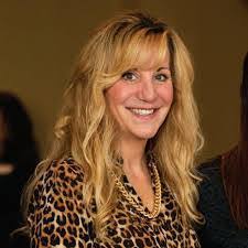 Elizabeth Gatchel's Instagram, Twitter & Facebook