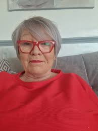 I am 75 years old! I baked myself a cake and now I want a beautiful wish!…