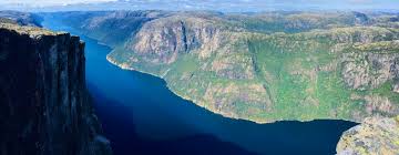 Marc terenzi und sarah connor feiern bereits den 15. Sarah Fischer In Der Welt Zu Hause Text Foto Tv