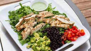 Al posto degli ortaggi si possono usare zucchine, carote o avocado la ricetta originale di questo piatto messicano è abbastanza pesante, ma la si può alleggerire inserendo zucchine, carote o avocado Come Preparare Le Fajitas Di Pollo Coi Fagioli Ricetta Messicana Wine Dharma