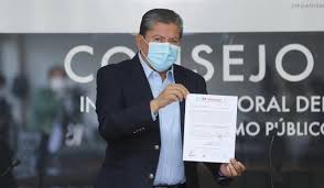 David monreal, candidato de morena a la gubernatura de zacatecas, afirmó que la 4t será una realidad en la entidad porque sus habitantes están listos para apoyar la transformación que se. David Monreal Primero En Registrarse Como Candidato A La Gubernatura De Zacatecas Lider Empresarial