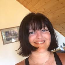 Priscilla Davidson's Instagram, Twitter & Facebook