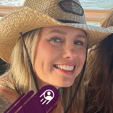 Working out when I was over 200 pounds was hard. Walking up stairs was  hard. Going to the pool with my kids was hard. Shopping for clothes was  hard. Basically everything was