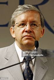 20 Photos & High Res Pictures