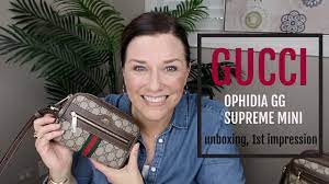 Crafted in gg supreme canvas, it's trimmed with. Gucci Ophidia Gg Supreme Mini Unboxing First Impression Youtube