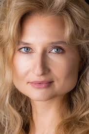 The Good Neighbor (2016)