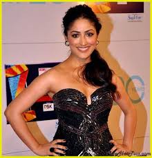 Image result for yami gautam in action jackson blue saree