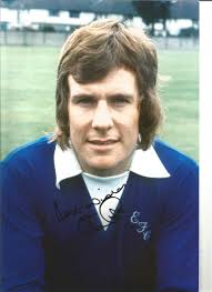 Joe Royle Everton Signed 10 x 8 inch football photo.