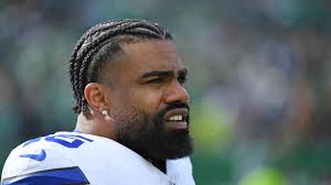 Ezekiel Elliott's Chargers contract expires: Should Los Angeles re-sign RB?