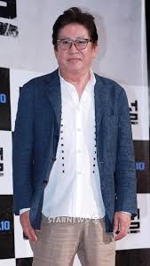 그 당시 김용건 여자친구 나이는 24 살, 김용건은 63 살이었다. ê¹€ìš©ê±´ ì—¬ìžì¹œêµ¬