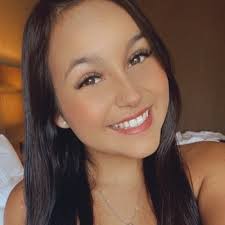 Elaine Luera's Instagram, Twitter & Facebook