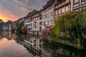 Located in the historical region of alsace. Strasbourg Wikipedia