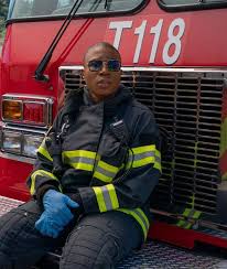 Her birth name is aisha hinds and she is currently 45 years old. Bild Zu Aisha Hinds Bild Aisha Hinds Filmstarts De