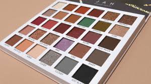 It features two pressed finishing powders and five cream correctors to neutralize imperfections. Bperfect X Jah Makeup Artist Clientele Palette Makeupland Gr Youtube