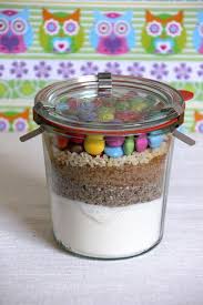 Für die selbstgemachte backmischung kommen nur die trockenen zutaten ins glas. Backmischung Im Glas Fur Smarties Nuss Muffins Aus Dem Ebook Backmischungen Im Glas Www Jo Kuchen Im Glas Rezepte Backen Geschenk Diy Geschenke Aus Der Kuche