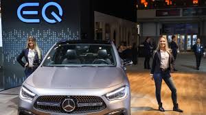 Maybe you would like to learn more about one of these? Salon De L Auto Les Temps Ont Change Pour Les Hotesses Le Soir Plus