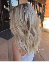 Sun Kissed Blonde For Summer Inspiring Ladies Dying Hair Blonde Ombre Hair Blonde Hair Styles