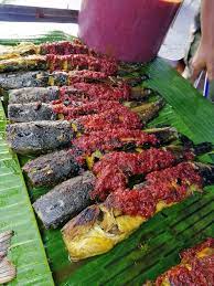 Harini akak buat ikan keli panggang oven je. Ikan Keli Sambal Gulai Restoran Ori Thai Tomyam Seafood Facebook