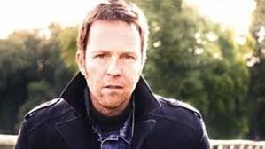 Le titre 'Green Bus' de Perry Rose fête ses 30 ans !