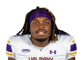 Darius Bean's Instagram, Twitter & Facebook