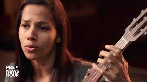 Channeling the Ancestors: Rhiannon Giddens Shines a Spotlight