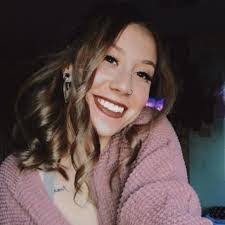 Tami Farley's Instagram, Twitter & Facebook