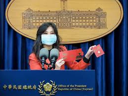 華校學生流失補助金（safe）及商總—首都銀行基金會特別資助獎學金 (share a gift of education ii)。 å½± ç¸½çµ±åºœ ç‰›è½‰ä¹¾å¤ æ˜¥è¯æ›å…‰æ‰‹æ©ŸæŽƒç¢¼æœ‰å½©è›‹