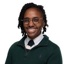 Deidre Estes's Instagram, Twitter & Facebook