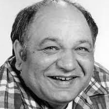 Castellano was born in united states on september 4, 1933. Richard S Castellano The Movie Database Tmdb