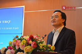 Nghệ thuật săn quỷ và nấu mì. Bá»™ TrÆ°á»Ÿng Phung Xuan Nháº¡ Táº¡m Dá»«ng Ä'áº¿n TrÆ°á»ng Khong Dá»«ng Viá»‡c Há»c