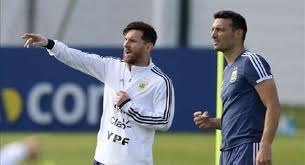 Argentina se medirá ante chile el 3 de junio en el estadio madre de ciudades de. Seleccion Argentina Lionel Scaloni Presento Su Lista De Convocados Para Enfrentar A Chile Y Colombia