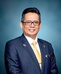 Menteri besar selangor, datuk seri amirudin shari mempengerusikan mesyuarat pelaporan penuh berhubung perkembangan. Menteri Besar Terengganu Kemalangan Program Rasmi Ditangguhkan
