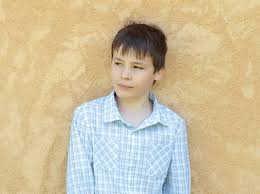 Chemise sans pince poitrine à la coupe plutôt ample. Nouveau Patron Chemise Lilio Viguialca