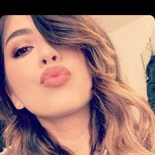 Flor Pineda (@florp19)