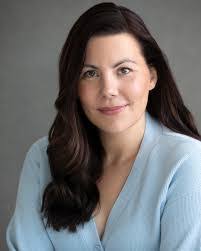 Hazel Downey's Instagram, Twitter & Facebook