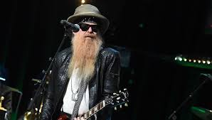 Zz top's trademark beards are iconic in the rock world so it's hard to picture them without them. Zz Top S Billy Gibbons Doesn T Know What S Lurking In His Beard Iheartradio