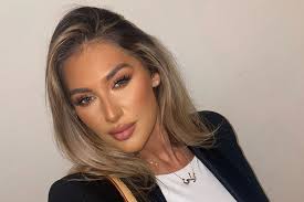 The family of Elle Edwards have released the following tribute: "There was  no one as beautiful as our Elle May, her looks, her laugh and the way she  would light up a