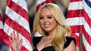 Many critics wrote read the room in the comments sections of tiffany trump's birthday posts to her. Donald Trump Verlobung Im Weissen Haus Tiffany Trump Teilt Neuigkeit Gala De
