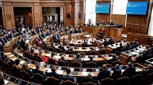 Vi svarer ikke på spørgsmål via twitter. Partierne Er Enige Om En Yderligere Abning Af Danmark