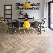 1200 x 800 jpeg 114 кб. Karndean Designflooring Uk On Twitter Our Worn Sun Bleached Driftwood Effect Lime Washed Oak Is Now Available In A Smaller 18 X3 Plank Which Can Be Laid In A Herringbone Or Block Design