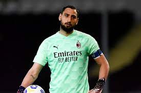 Psg gianluigi donnarumma'yı 12 milyon euro'dan 5 yıllık sözleşmeye ikna etti. Ac Milan Goalkeeper Leaves For Free Ahead Of Reported Psg Transfer The Ac Milan Offside