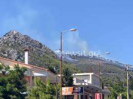Ισόβια στον στεφανάκη για τη δολοφονία της φαίης μπλάχα στη νέα μάκρη. Maxh Me Tis Floges Sth Nea Makrh Poy Exei Diakopei H Kykloforia Pics Video