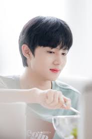 Eleazar Villa's Instagram, Twitter & Facebook