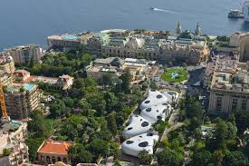 Focus canale 35 e meteo.it sono media partner del festival, radio monte carlo è la radio ufficiale. Monte Carlo Pavillions Affine Design Archdaily