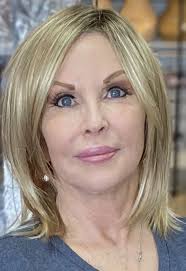 Diane Reeve's Instagram, Twitter & Facebook