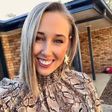 Molly Hancock's Instagram, Twitter & Facebook