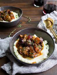 Beef Bourguignon Recipe For Two People Romantic Dinner For Two For Valentine S Day Make Ahead R Romantic Dinner Recipes Night Dinner Recipes Beef Bourguignon