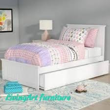Harga tempat tidur tanpa kasur ini berkisar antara rp 1.800.000 sampai dengan rp 2.500.000, rentang harga yang terpaut jauh dikarenakan tempat tidur tanpa kasur keluaran sanjaya ranjang tunggal memiliki 2 pilihan ukuran yaitu 160x200cm dan 180x200 cm. Harga Ranjang Tidur Terbaik Kamar Tidur Perlengkapan Rumah Juli 2021 Shopee Indonesia