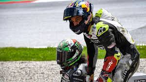Con l'inizio del campionato motogp slittato (per il momento) al 3 maggio prossimo, i piloti del motomondiale devono cercare di tenersi in allenamento senza perdere concentrazione e forma fisica. Incidente Gp D Austria Zarco Sotto Accusa Ma Avintia Lo Difende Eurosport